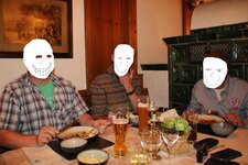 5-beim-essen-jpg.41302.jpg